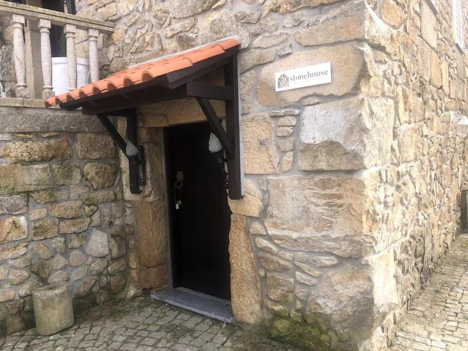 Stone House * Salzedas